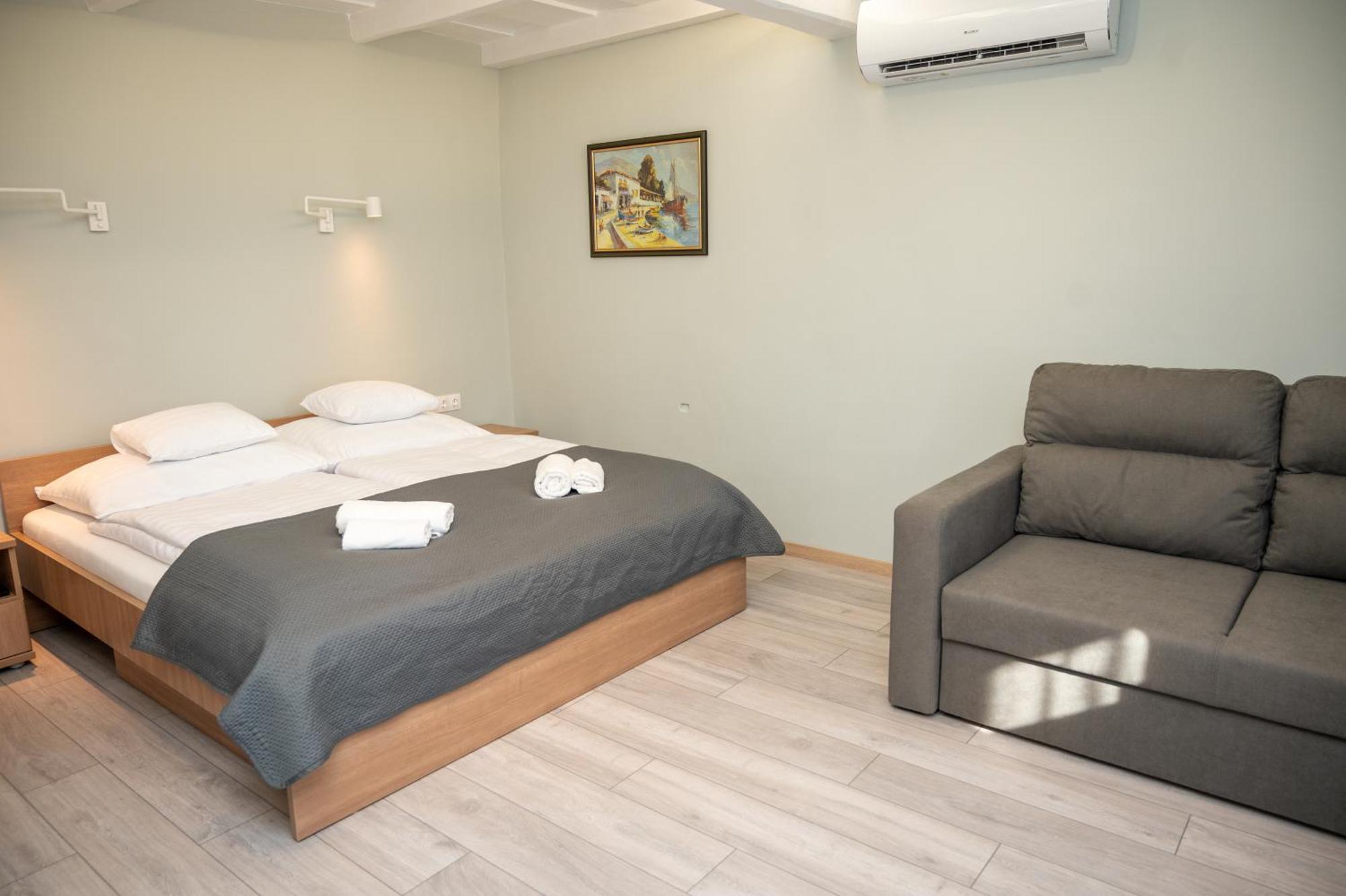 גיולה Tuenderkert Apartman מראה חיצוני תמונה