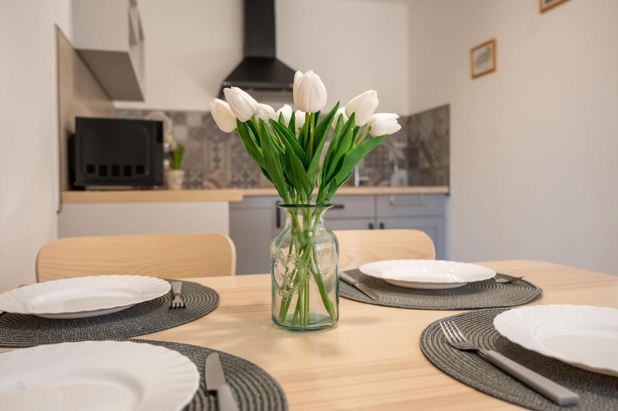 גיולה Tuenderkert Apartman מראה חיצוני תמונה